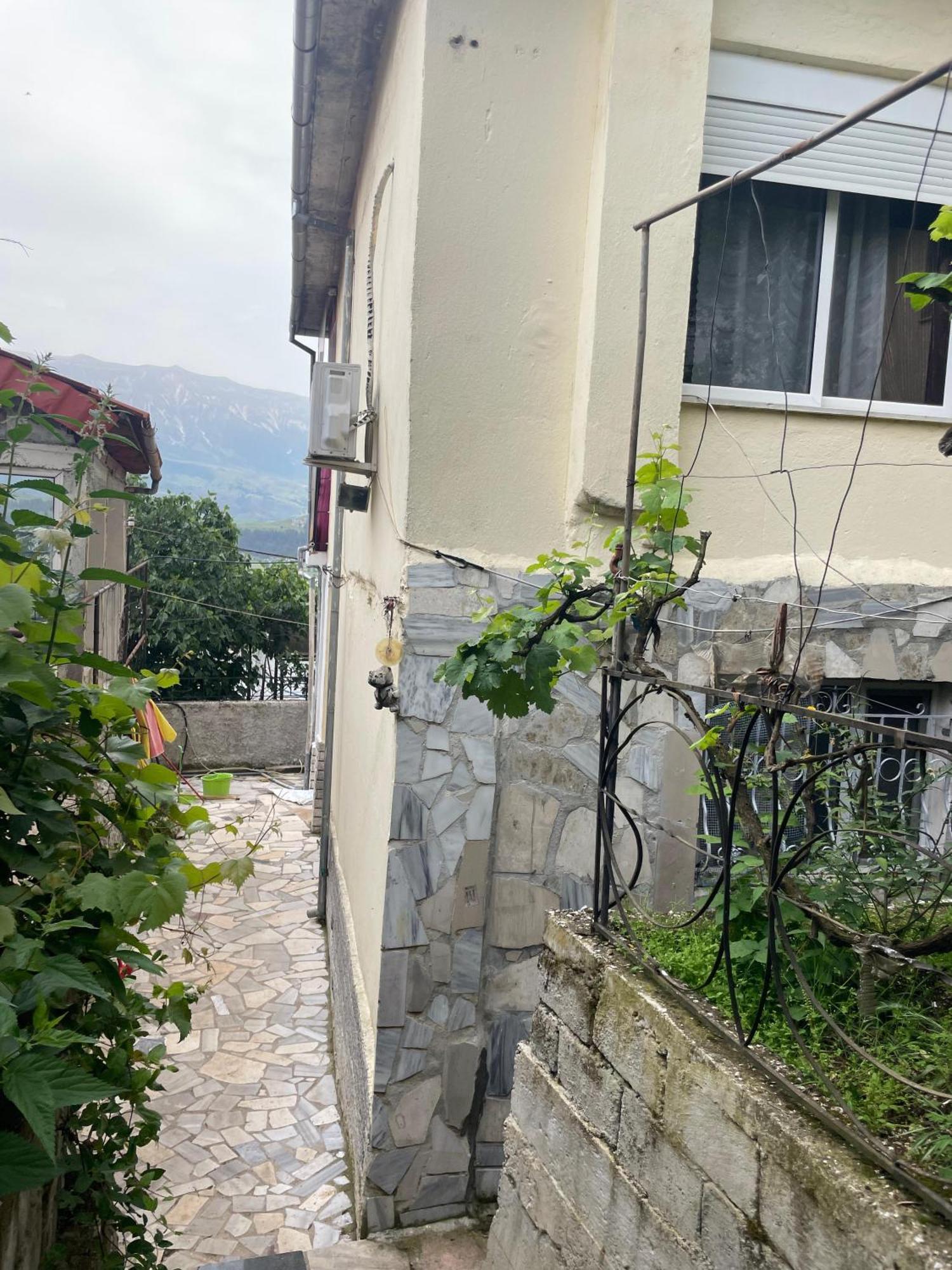 מלון Gjirokastër Bazzar 2 מראה חיצוני תמונה